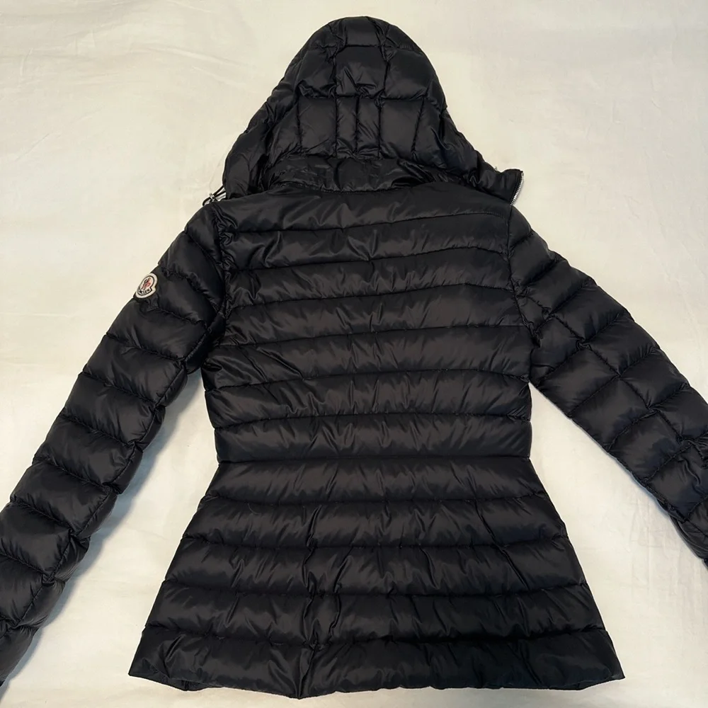 Moncler lightweight puffer jacket - Picture 4 of 4